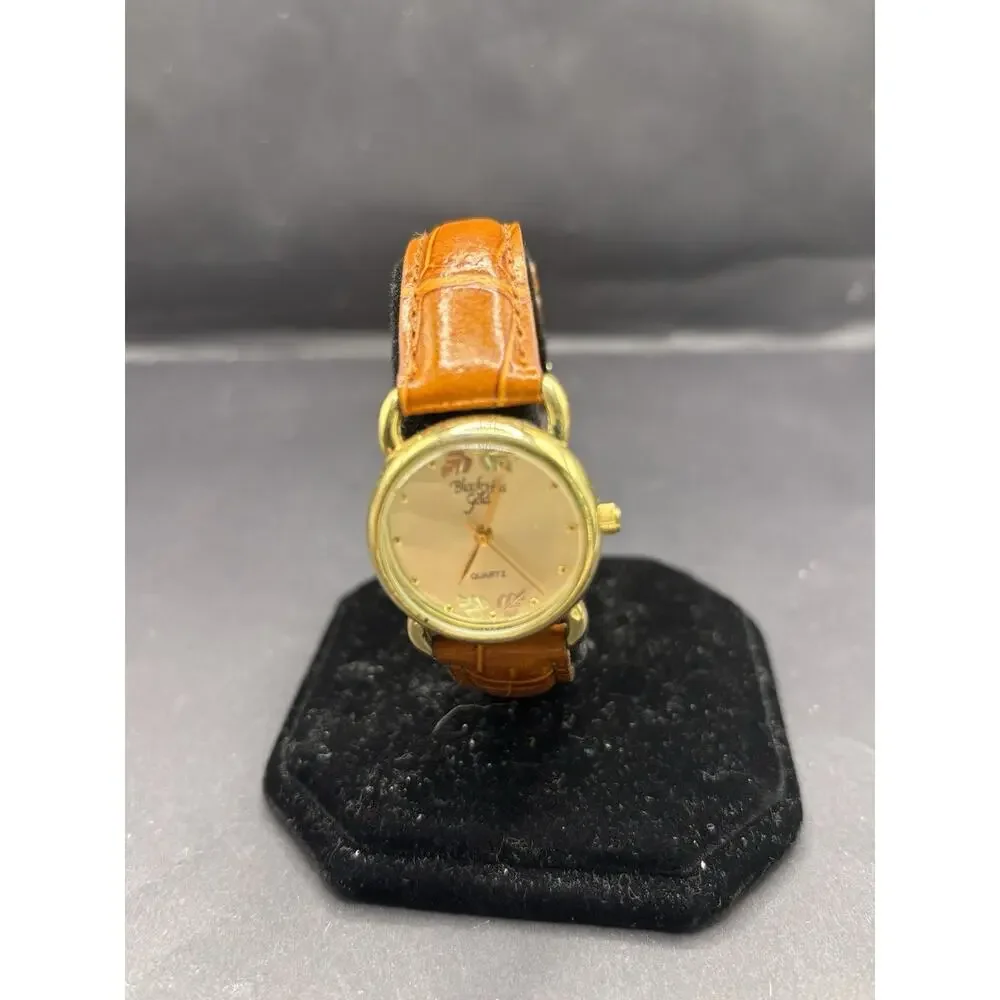 VTG Ladies Black Hills Leaves Autumn Gold Quartz Wristwatch Leather Band Analog